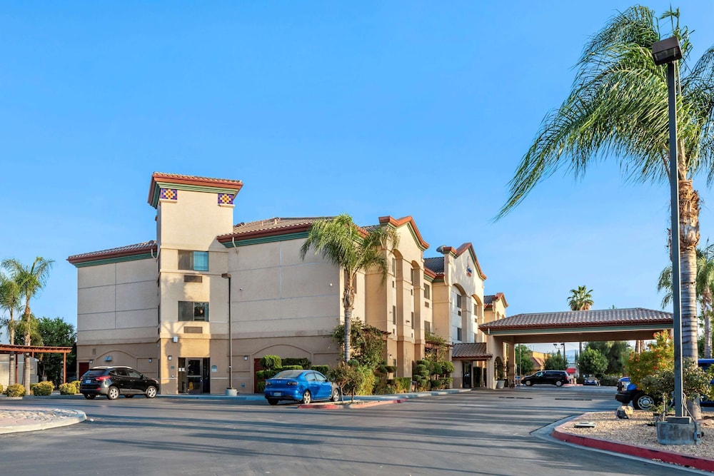 Redlands Vacations - Comfort Suites Redlands - Property Image 22