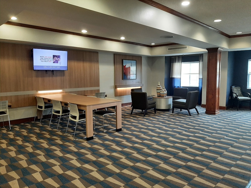 Starkville Inn & Suites view 3