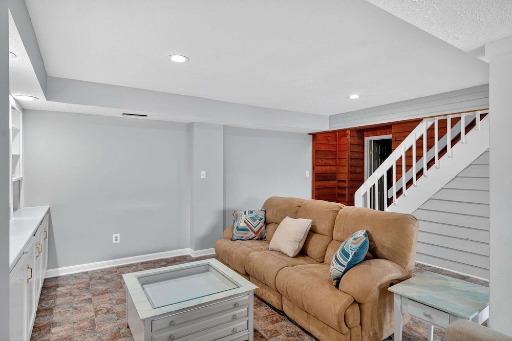 Waterfront Kent Island Retreat 5BR Sleeps 12 Near Weddings Annapolis