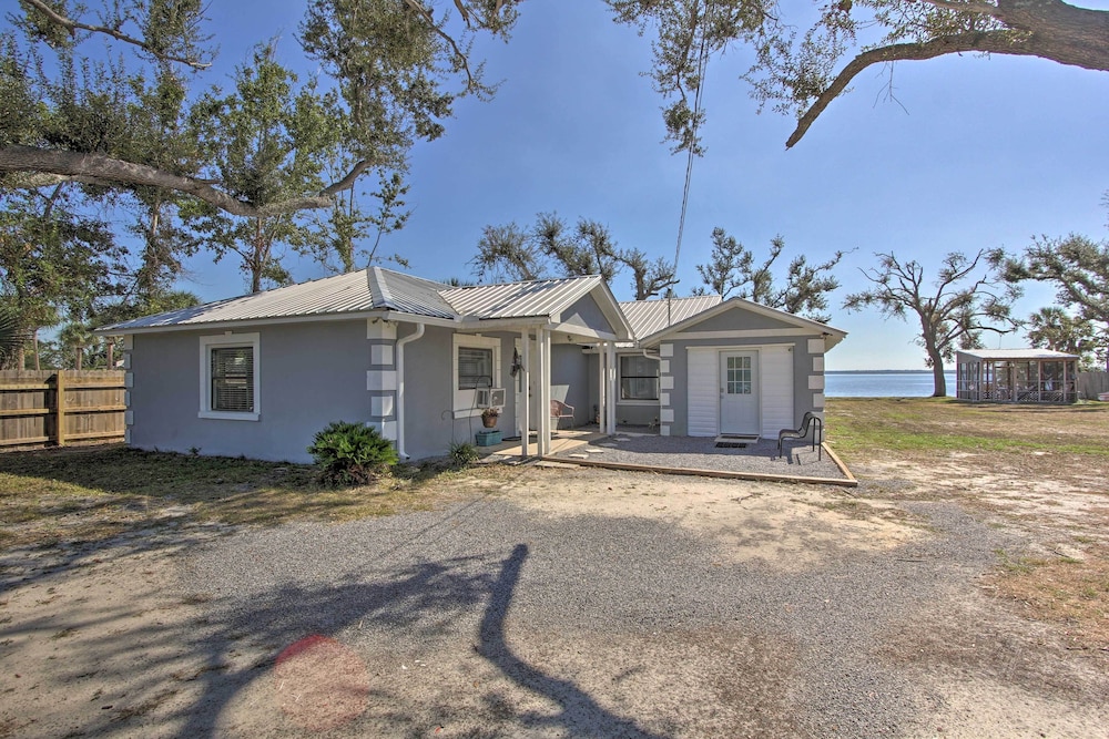 Bayfront Panama City Studio Near Tyndall Afb! view 3