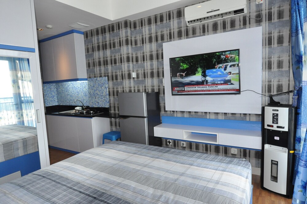 Clean & Compact Room at Elpis sun rise view view 2