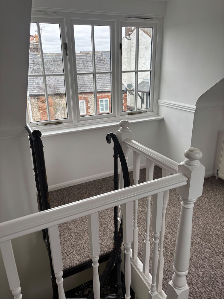 Arundel Cottage Retreat