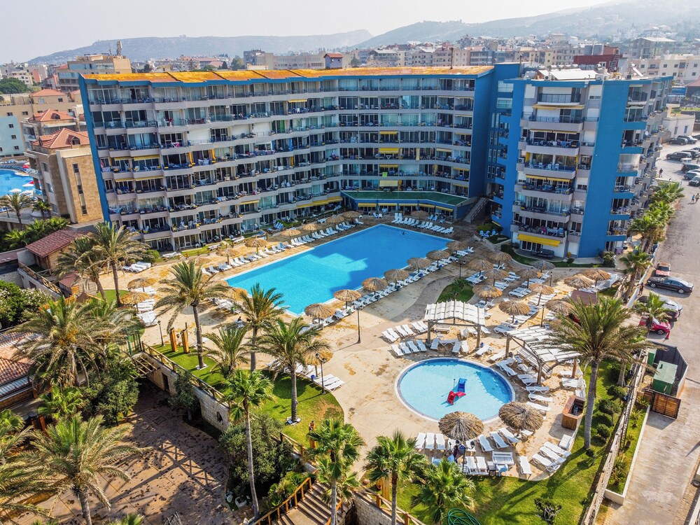 Wave 515 - Getaway Chalet at Sawary Resort Batroun