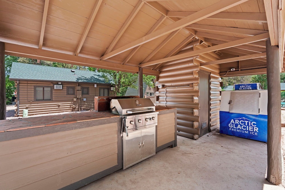 Timber Lodge Cabins 30
