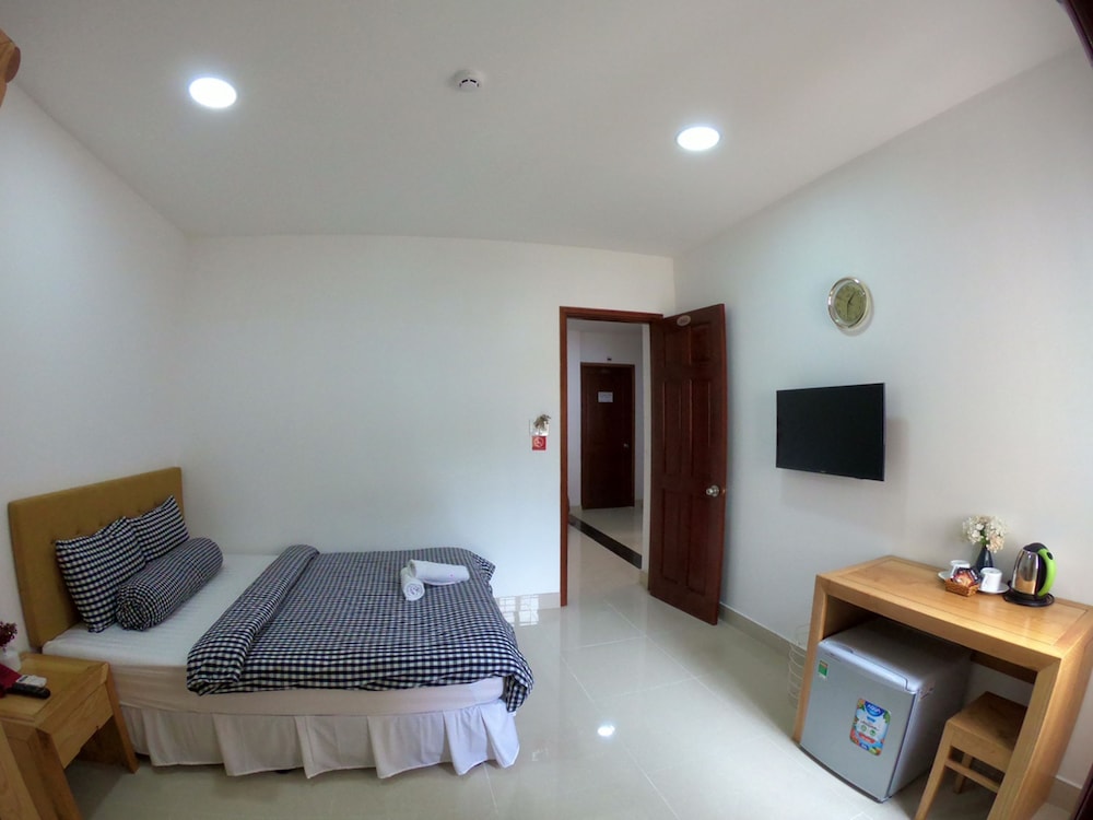 Phan Anh Hotel - Bui Vien Walking Street