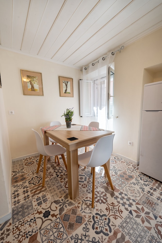 Spianada Studios by Konnect, Old Corfu Town view 2
