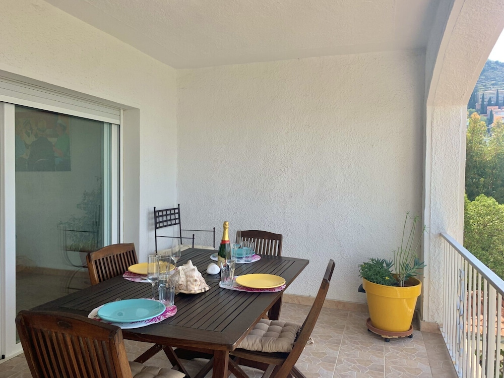 Apartment in Roses Near Canyelles Beach