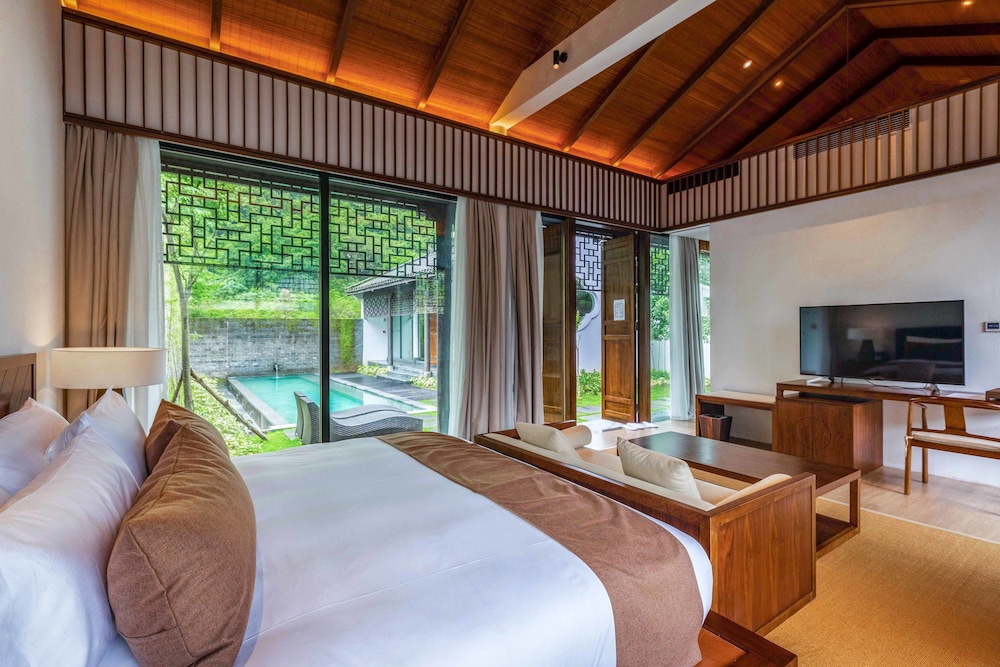 Kayumanis Yangshuo Private Villa & Spa