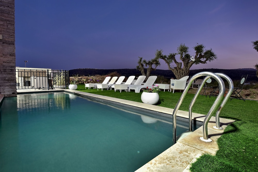 Villa Victoria Kalanit view 2