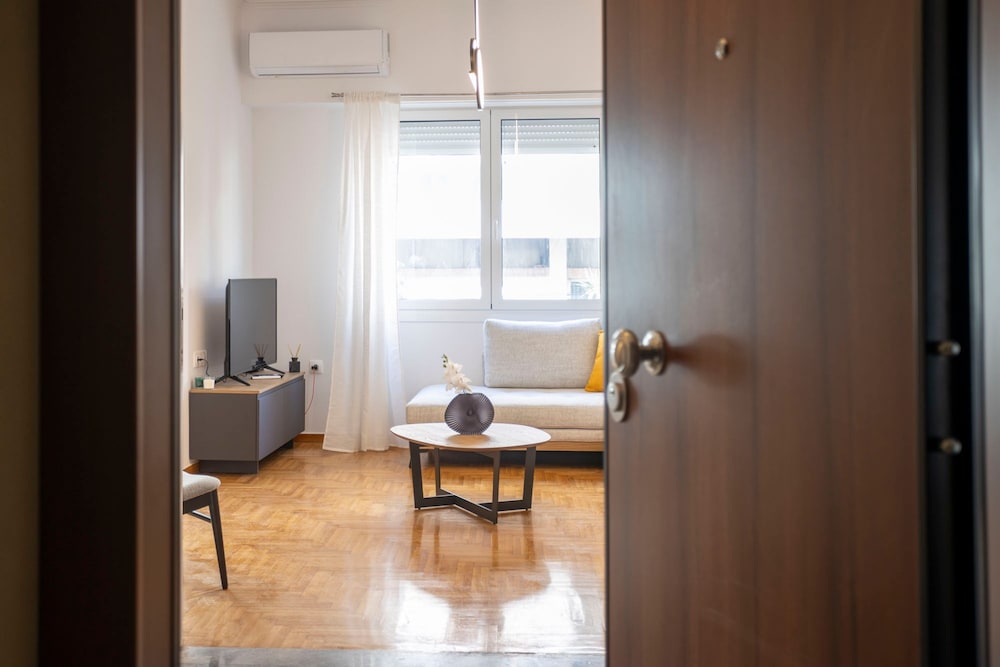 Elegant 3-bedroom Retreat in the Heart of Kolonaki