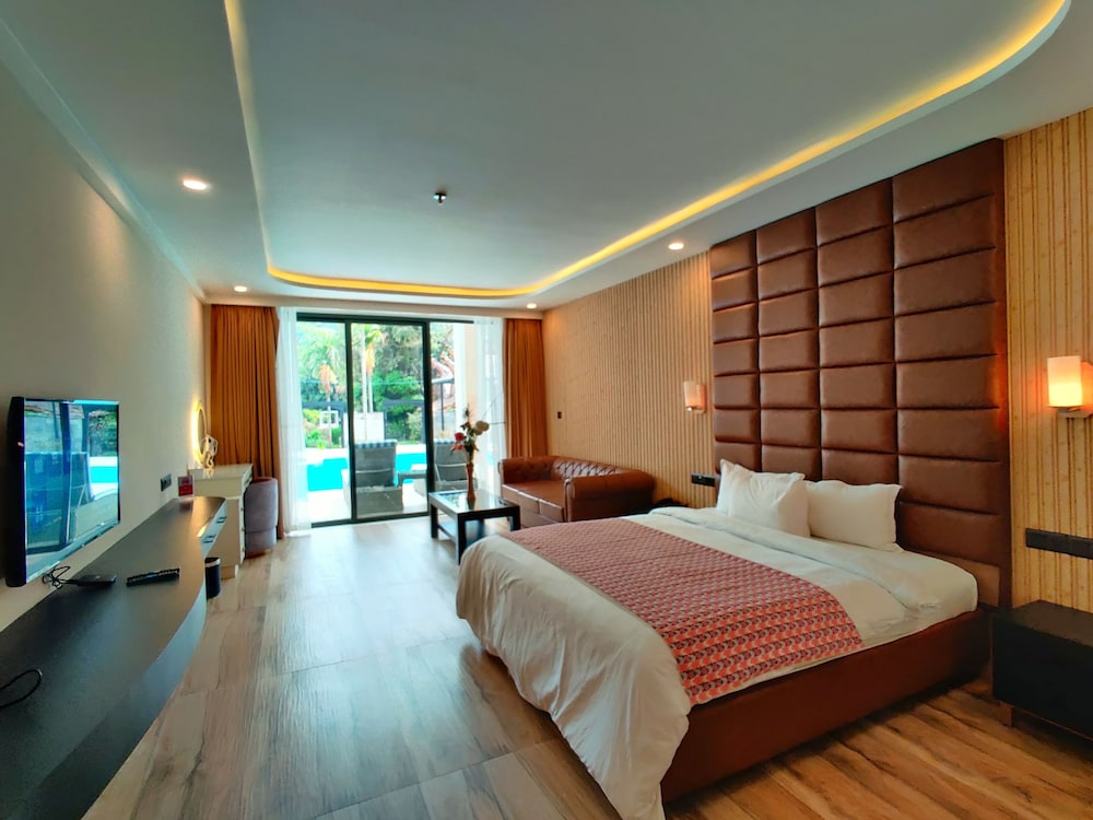 Lake View Resort