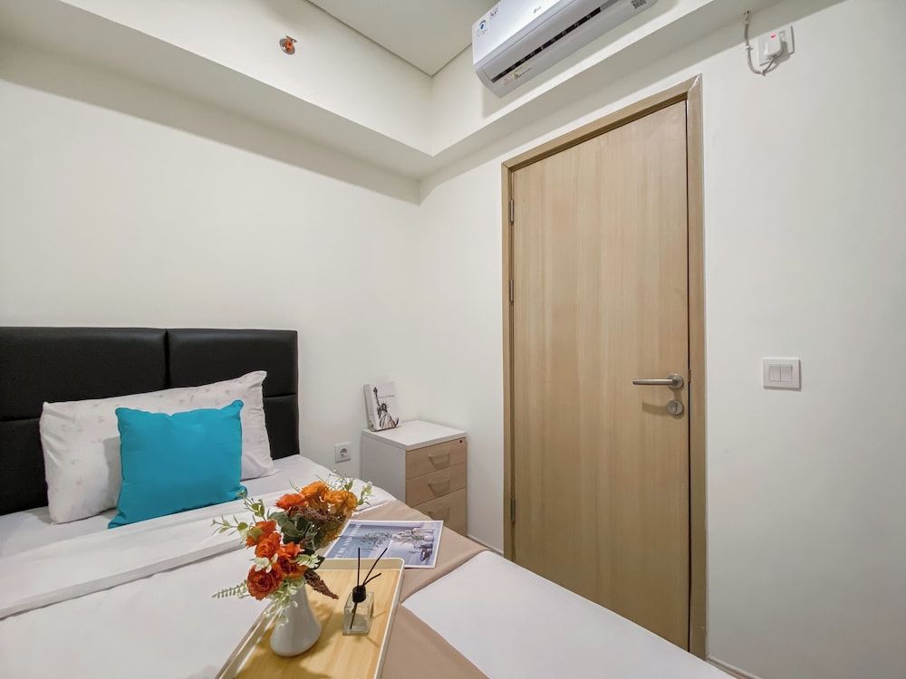 Homey And Good 2Br At Meikarta Apartment