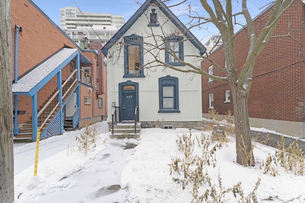 Hotel The Don Club - Image 1