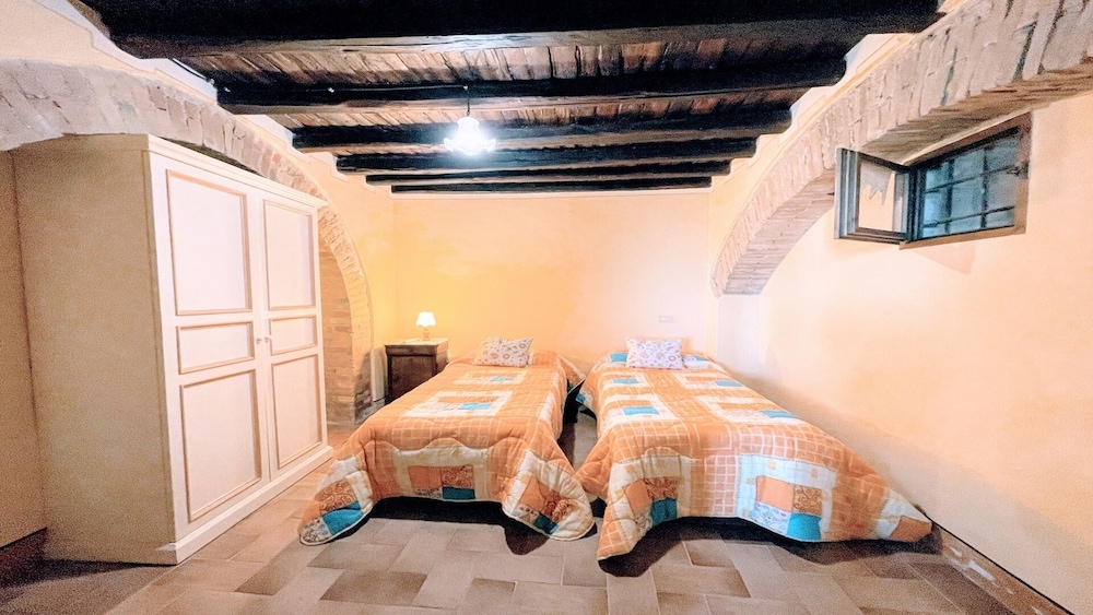 Beautiful Exclusive Pool Villa - Close to Spoleto bar Shops, Restaurants - Property Image 63