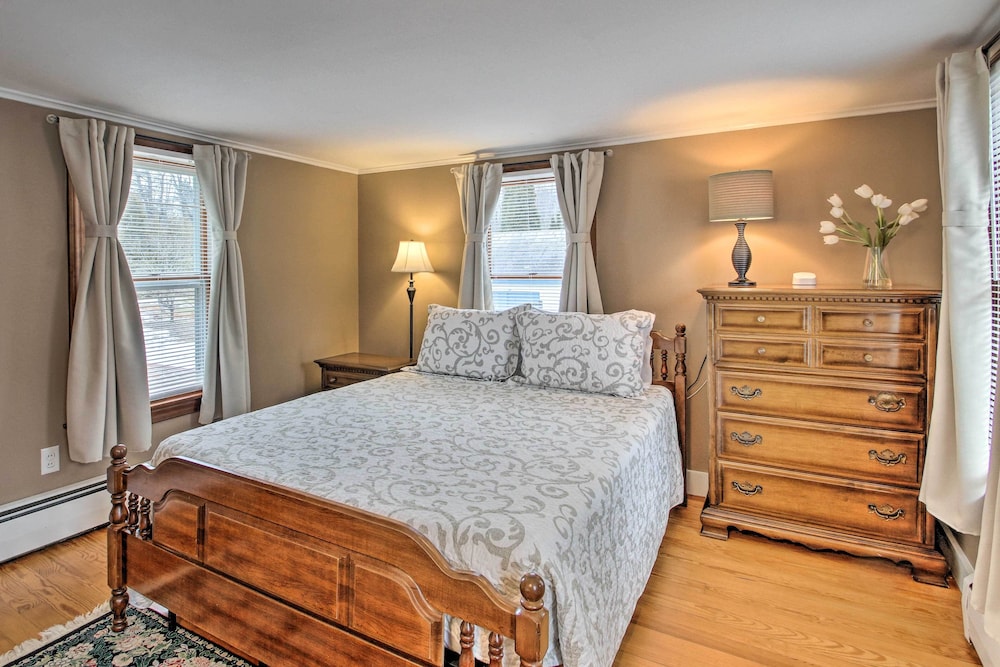 Kennebunk Home w/ Yard < 1 Mile to Dock Square! - Property Image 29