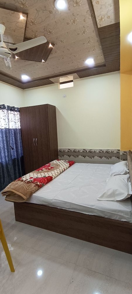 Hotel Abhi Palace view 4