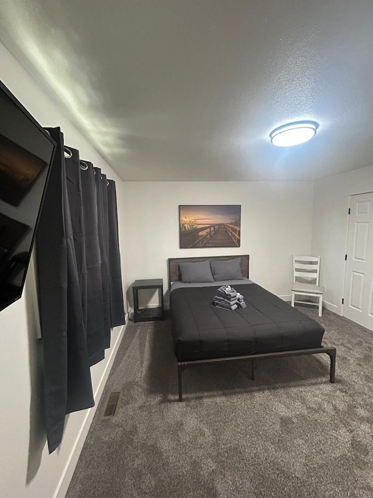 CB&M Downtown Suites