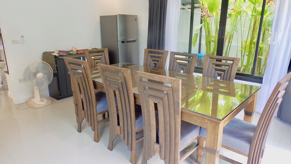 3 Bedroom Private Pool Villa Flora