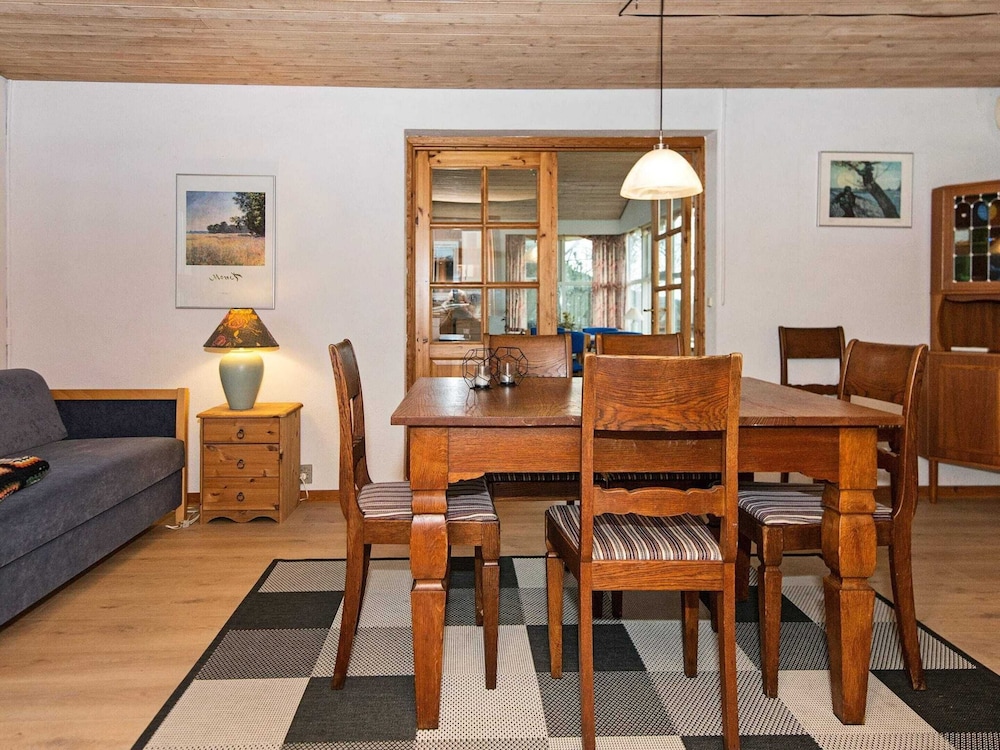 6 Person Holiday Home in Ronde