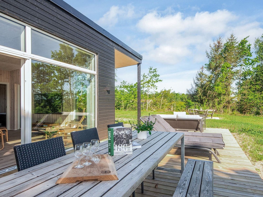5 Star Holiday Home in Orsted