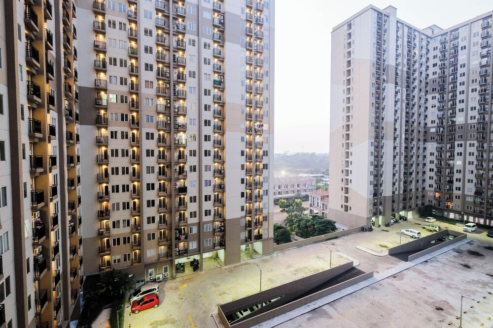 Comfort and Modern Studio Podomoro Golf View Apartment