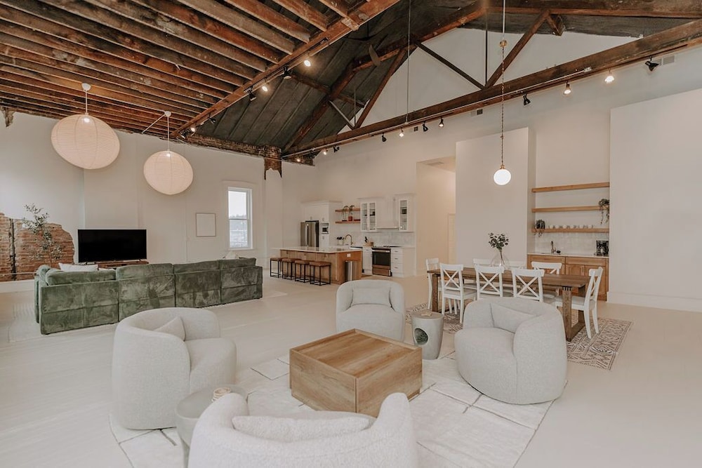 East Main Lofts