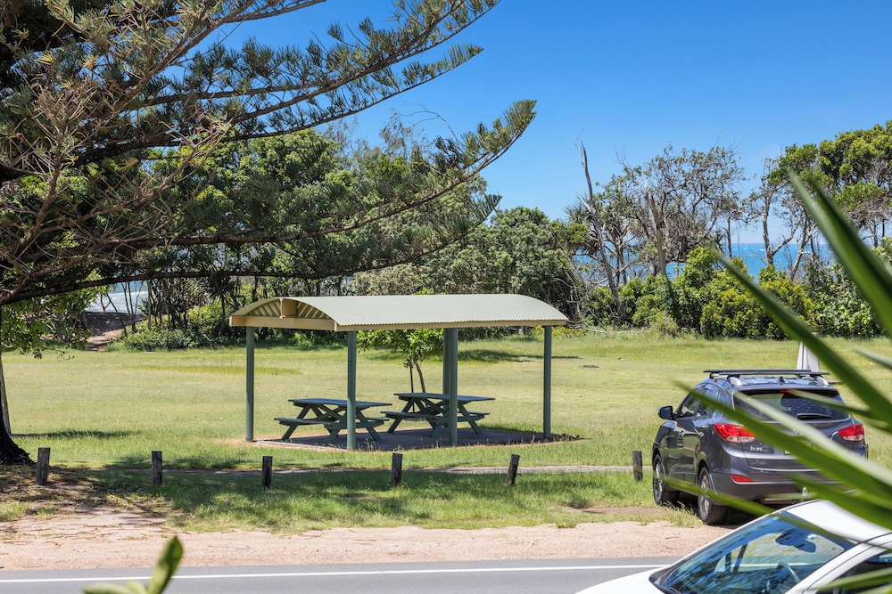 2 Bed Beachfront Apartment in Kingscliff