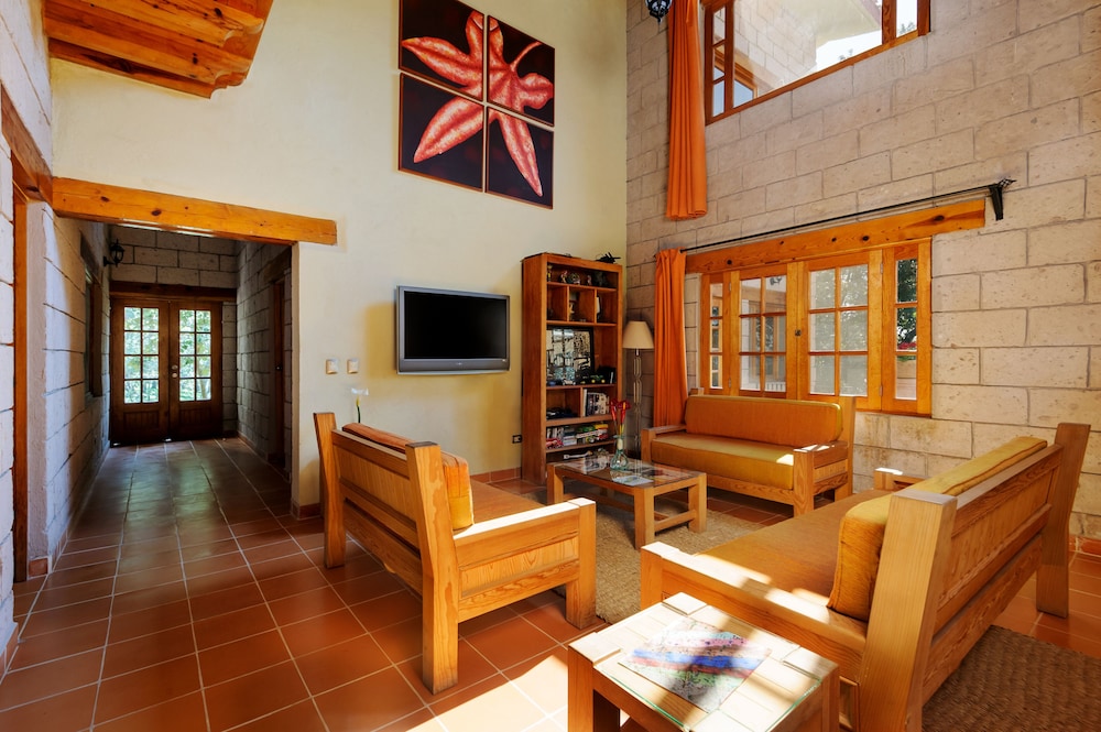 Los Encinos Countryside Nature & Privacy