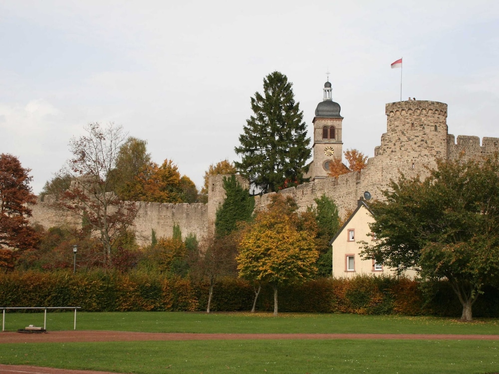 Photo 10