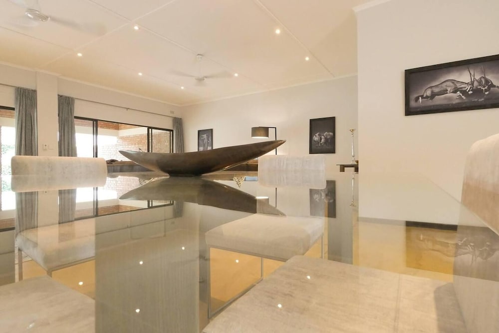 Holiday Rental Home in Victoria Falls view 5