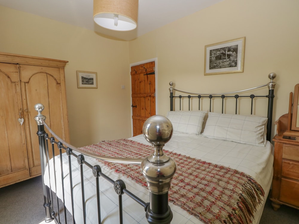 Acorn Cottage