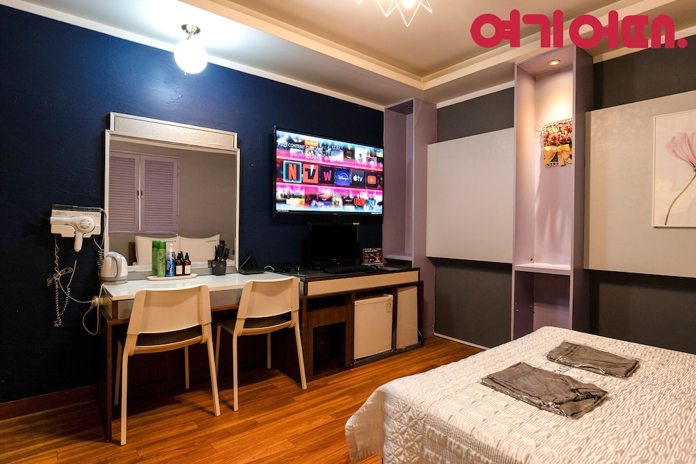 CLIO MOTEL