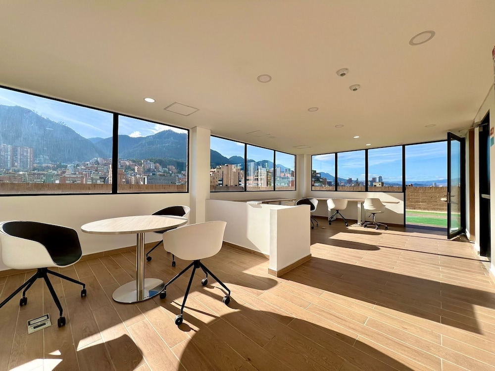 meeting & event spaces
