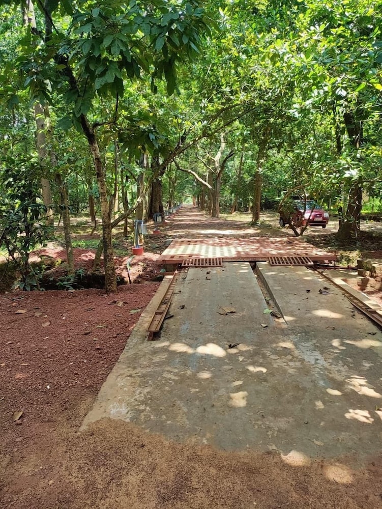 Salboni Retreat