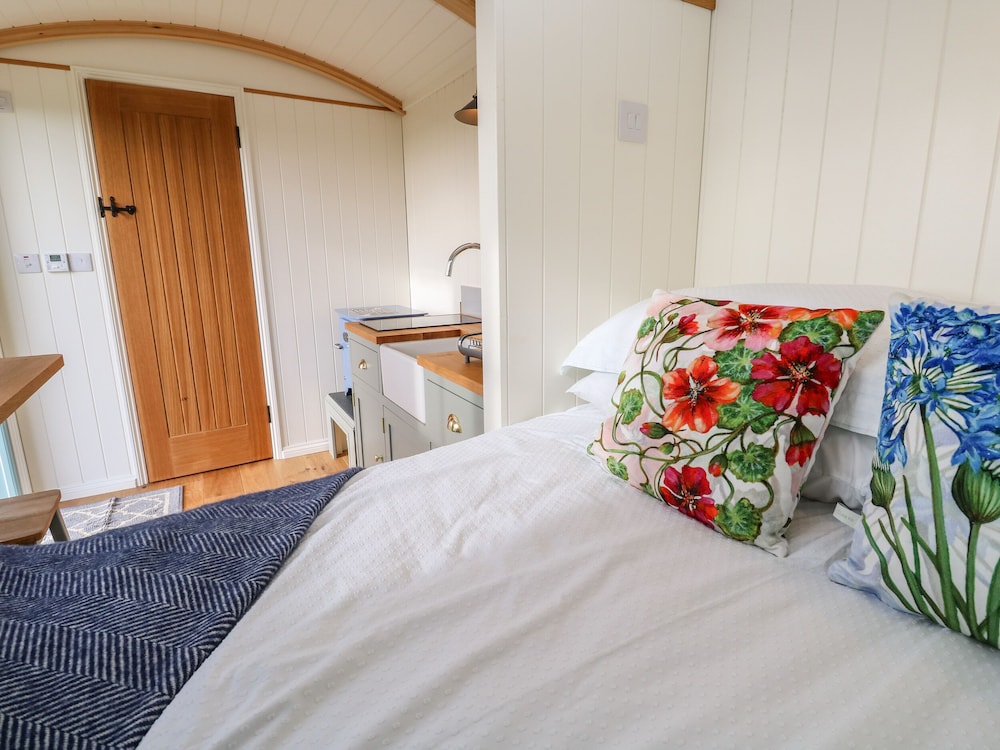 Lower Trewern Shepherds Hut