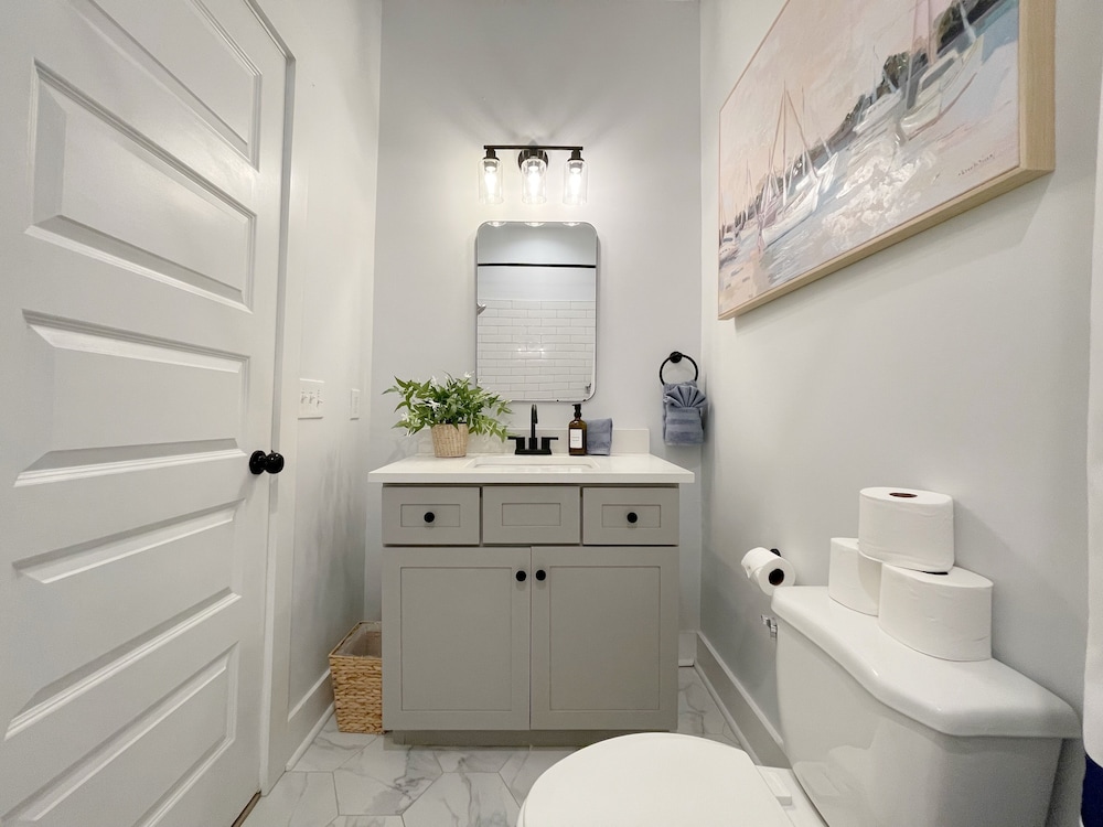 Stylish 1900s Renovated Apartments