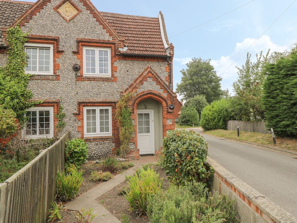 Compass Cottage
