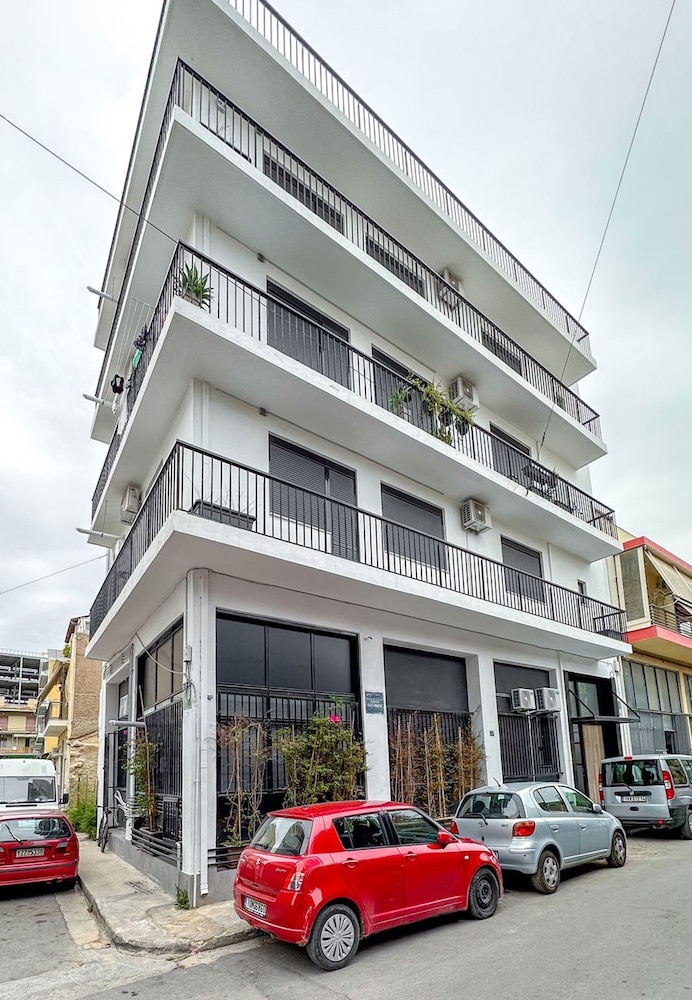 LIV - Modern Spacious Apartment in Gazi
