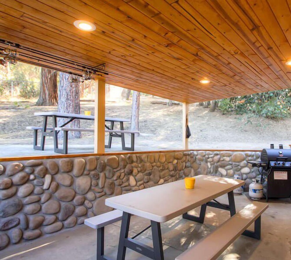 Yosemite Scenic Wonders - Bass Lake Area
