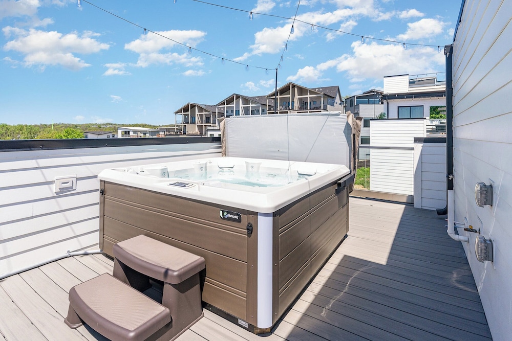 Nimbus-rooftop Deck-hot Tub-mins to Broadway