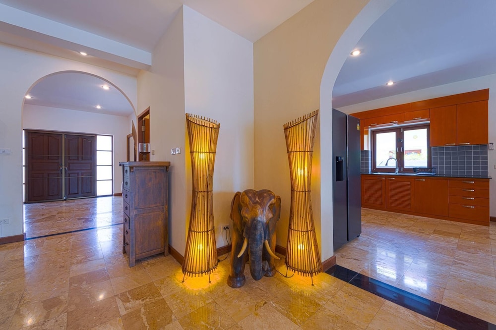 Lovely 3BR Villa in good Location CV3MA