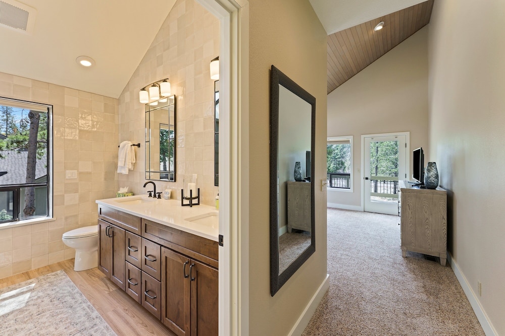 20 Aspen Lane 5 Bedroom Home