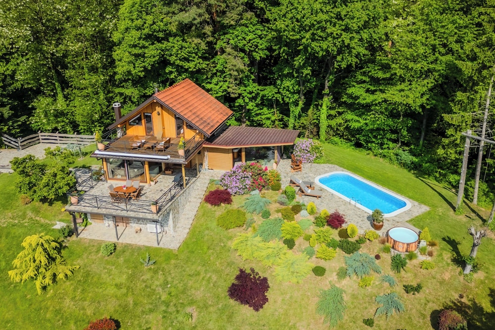 Castle View Haven With Wellness And Pool