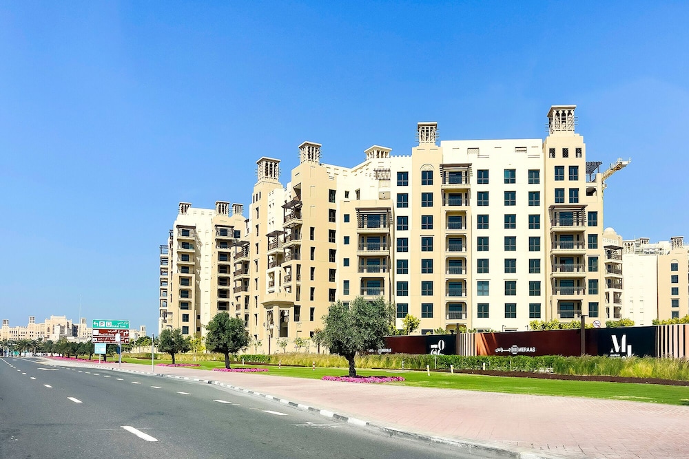 Premium 1BR in Asayel 2