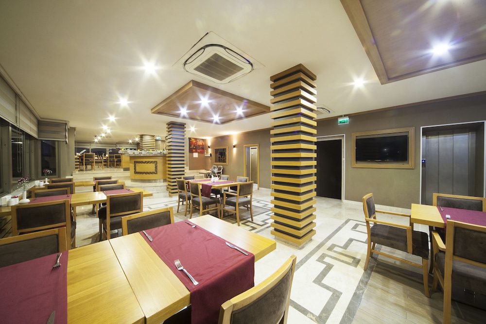 Delta Hotel Istanbul - Image 51