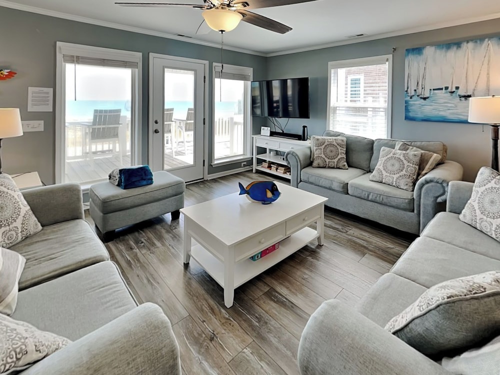 Starfish Escape by Topsail Realty