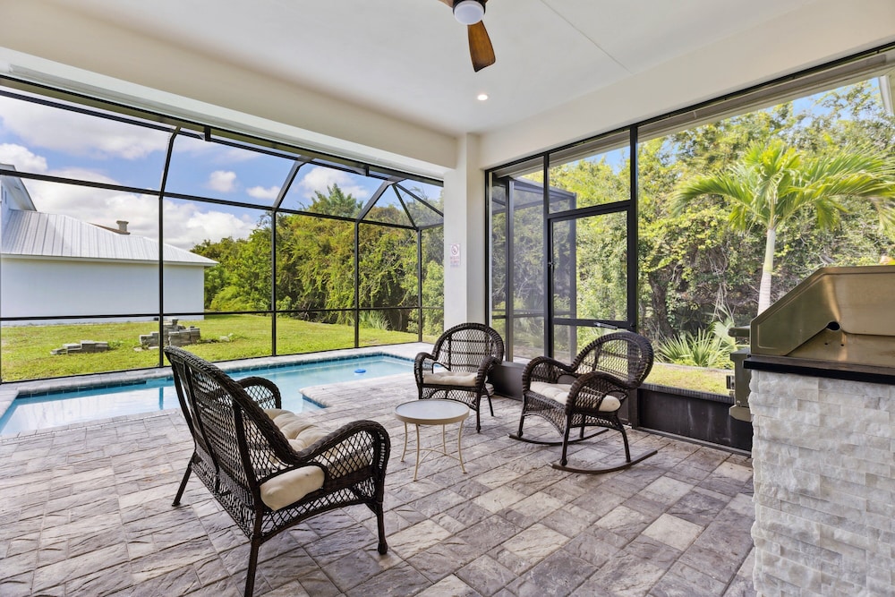 132 Ocean Estates Dr