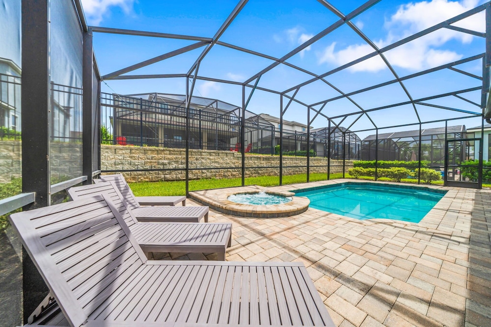 9014 Sunshine Ridge Loop