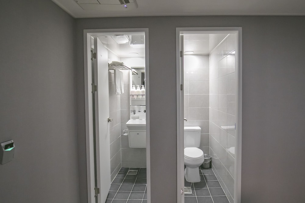 Philstay Myeongdong Station - Hostel