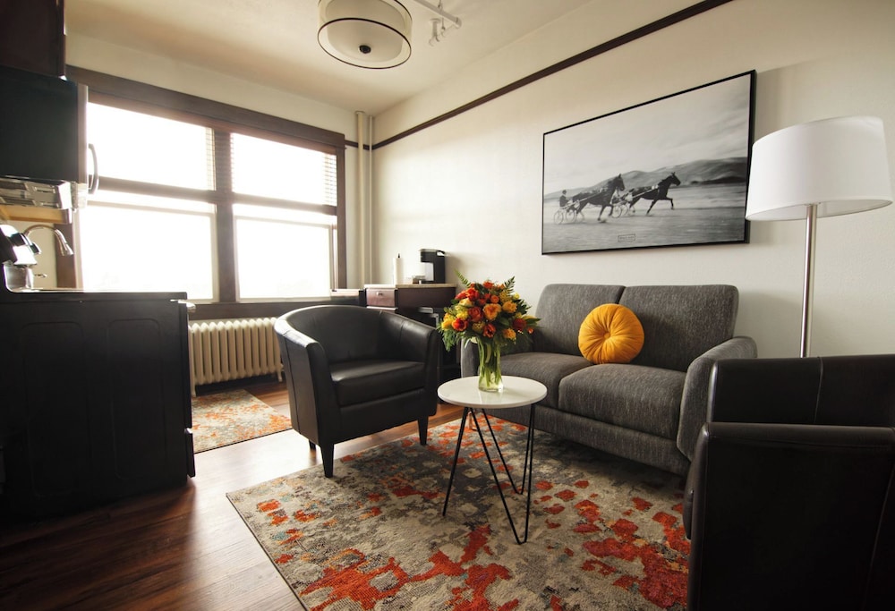 The Andrus Hotel